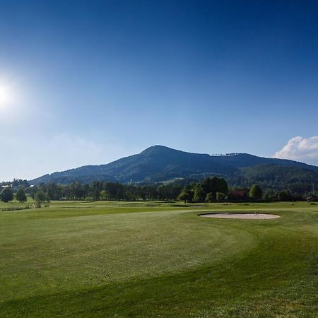 Apartman Na Golfu Čeladná Екстериор снимка